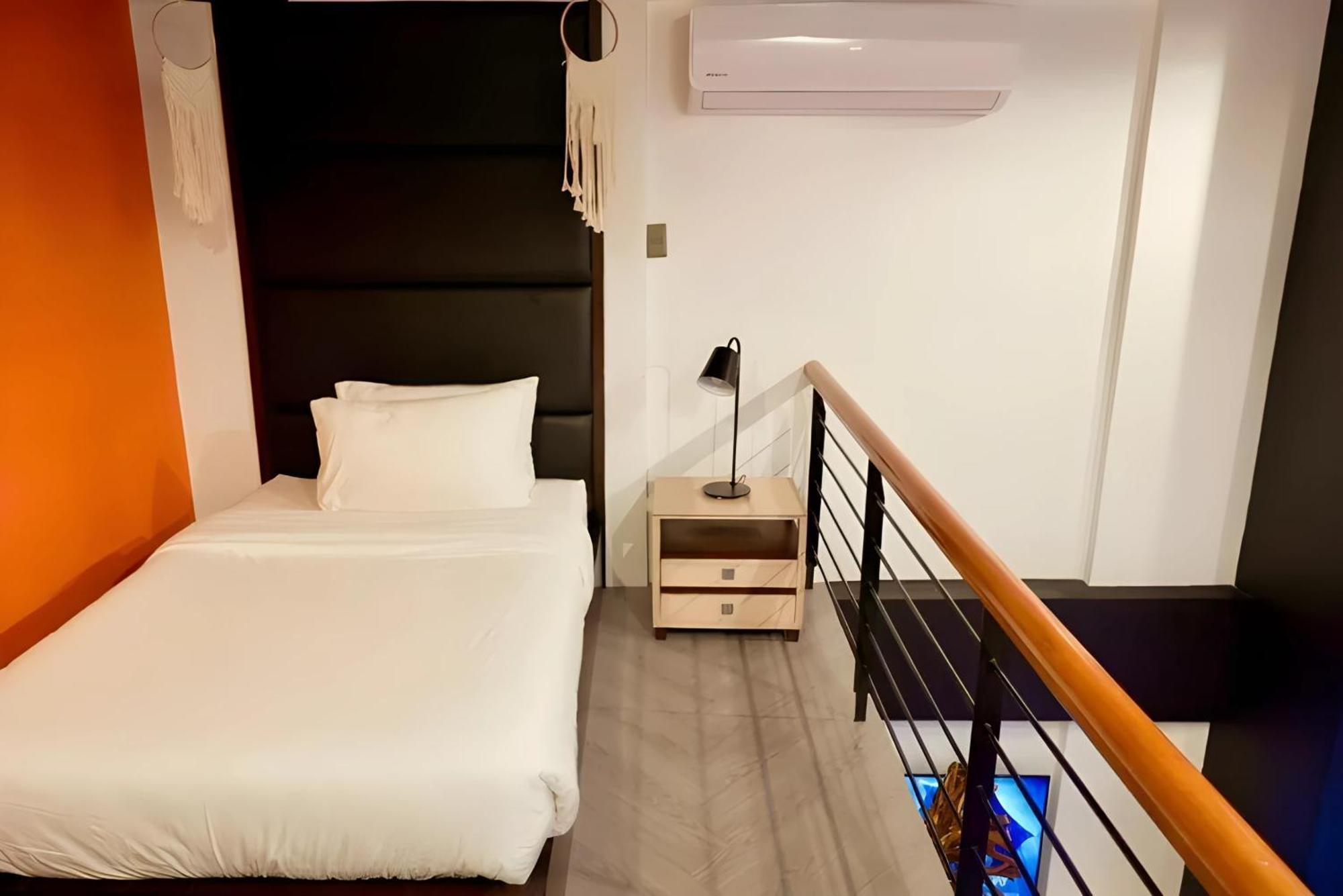 Havitat Boutique Hotel Makati City Екстер'єр фото